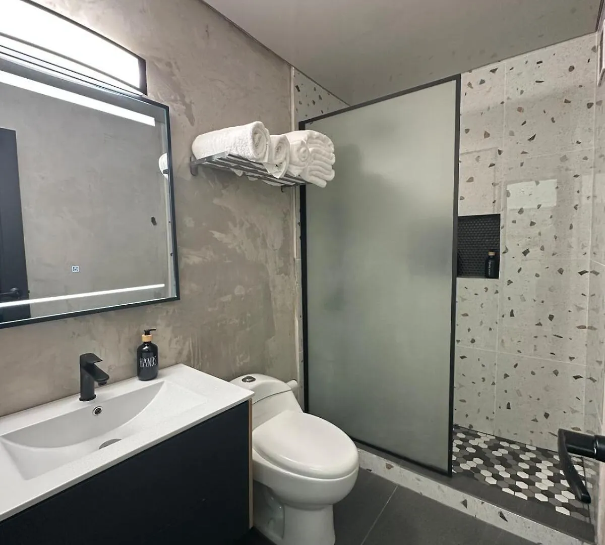 Lux Spot Rio Daire San Juan
